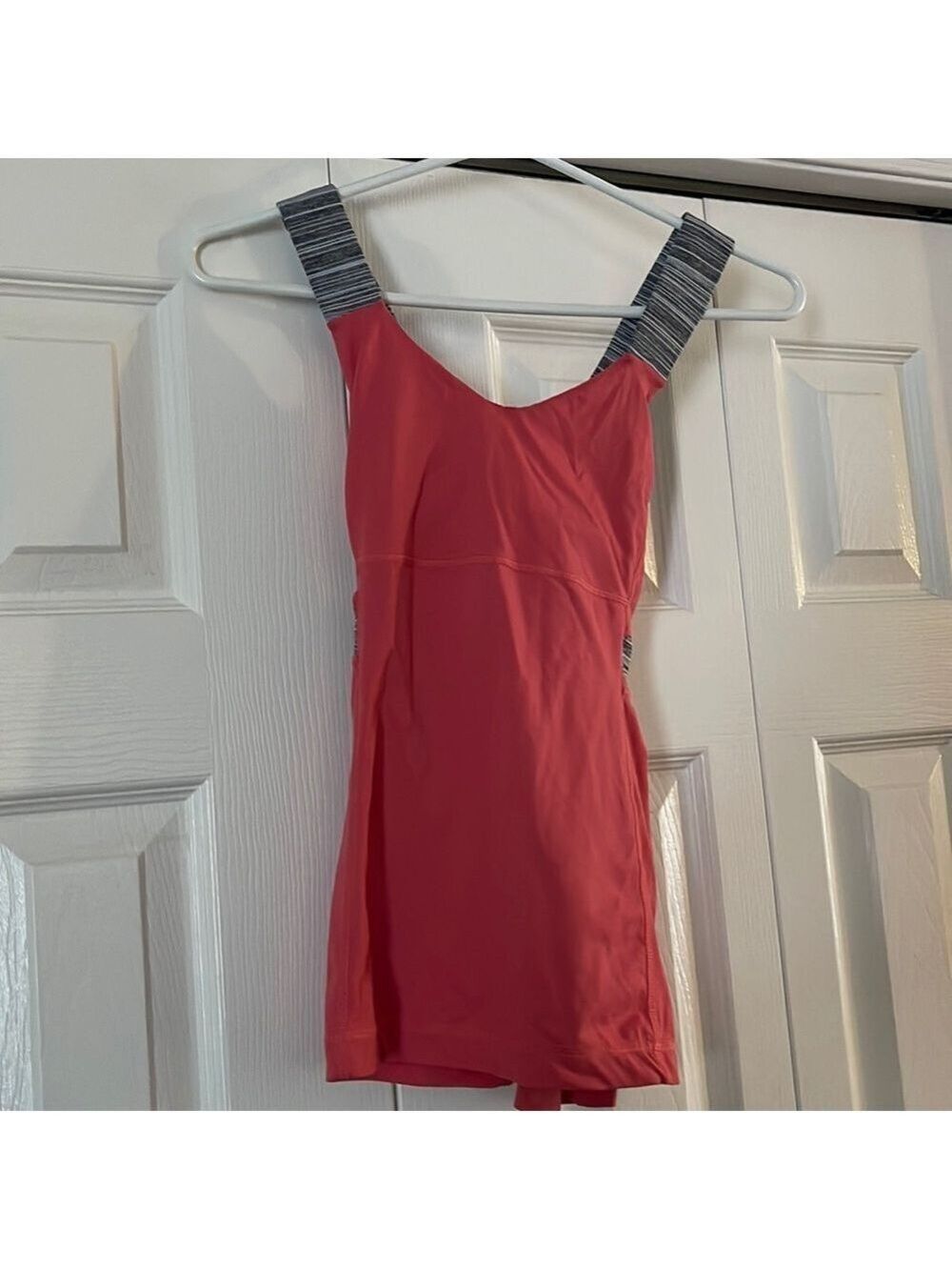 Lululemon Tank Top Size 4🥰🥰🔥🔥
